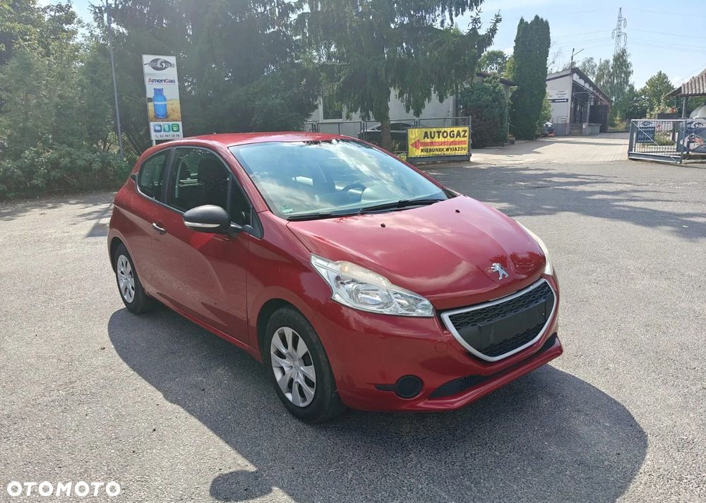 Peugeot 208 - 6