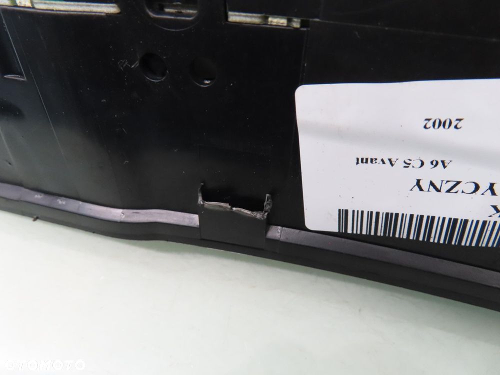 LICZNIK AUDI A6 C5 2.4 4B0920933N - 4