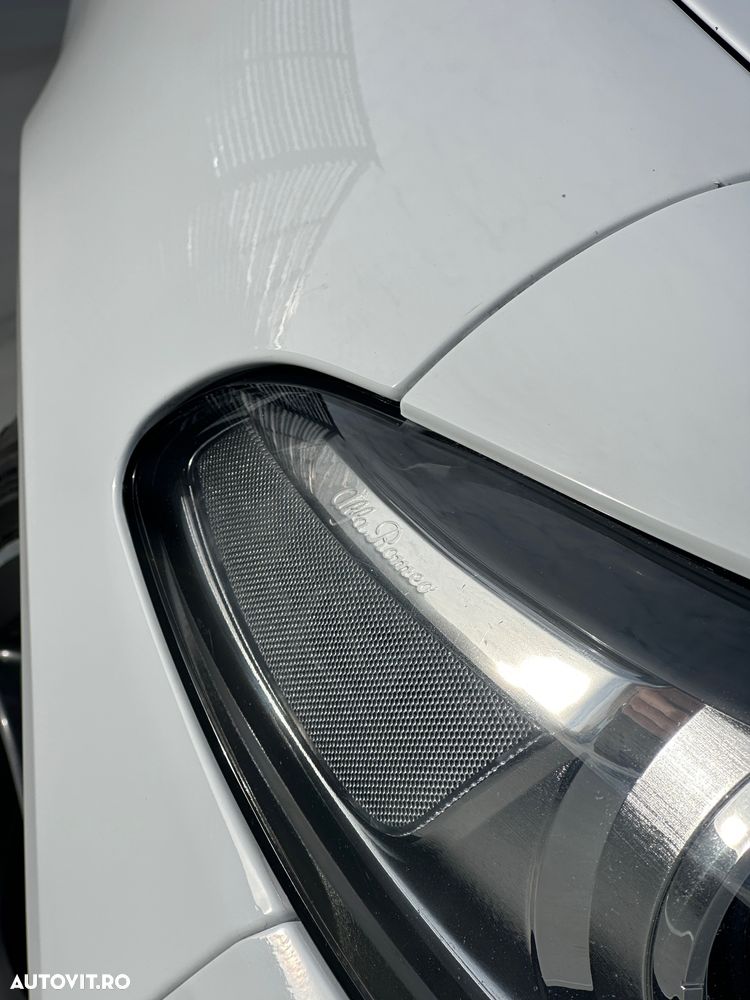 Alfa Romeo Giulia 2.0 Turbo AWD AT8 Veloce - 13