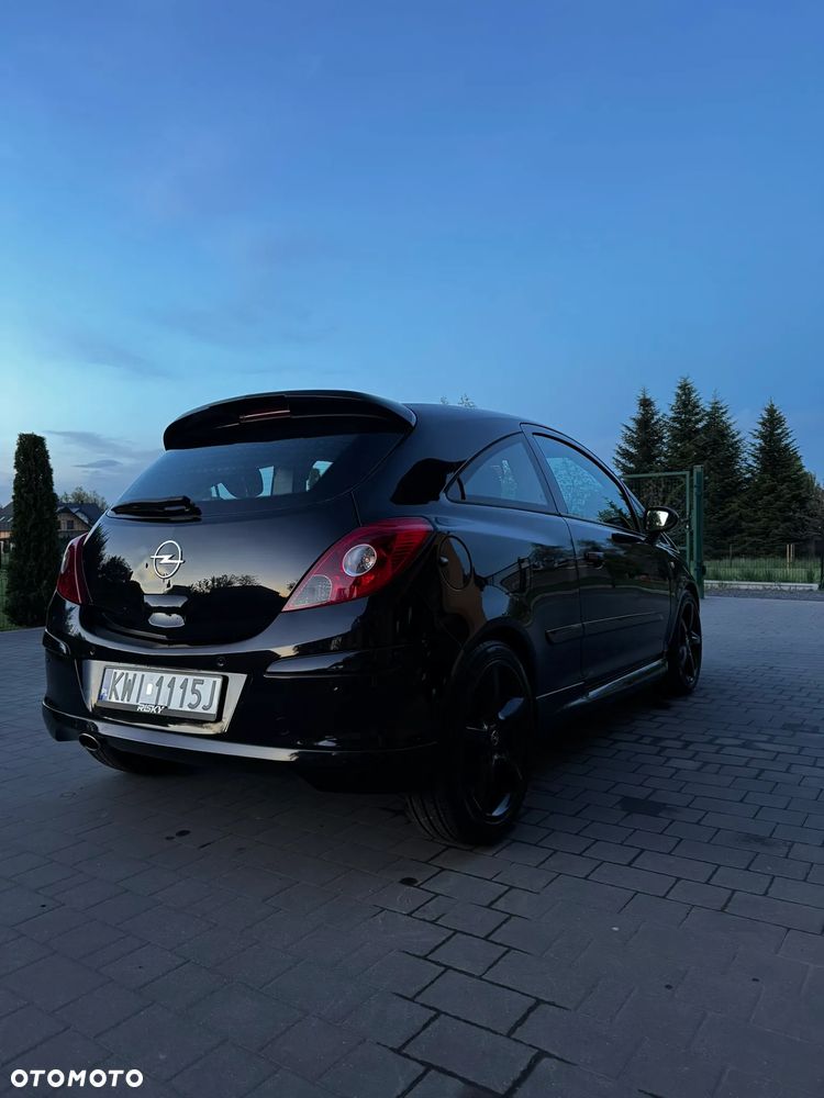 Opel Corsa 1.6 Turbo GSi - 22