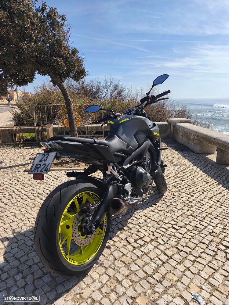 Yamaha MT-09 Night Fluo - 3
