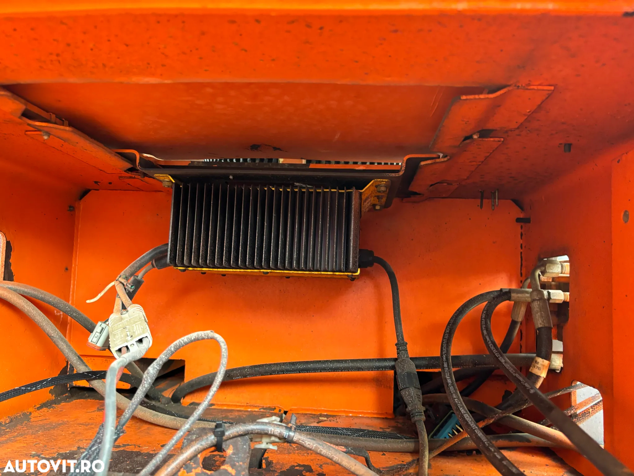 JLG E450AJ - 15