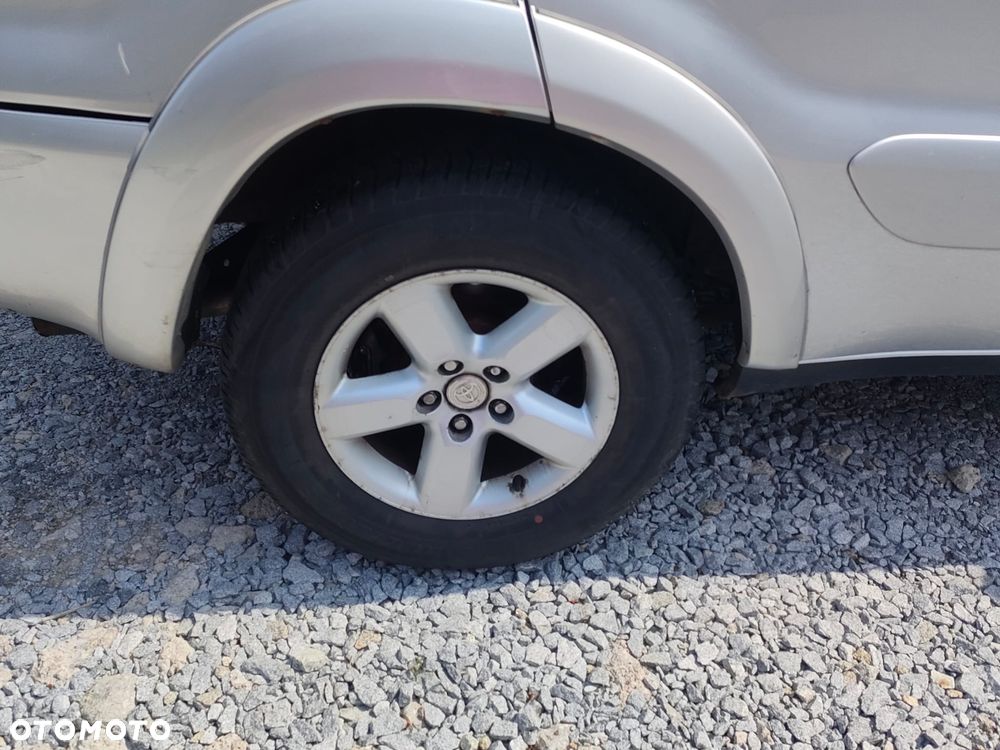 Toyota RAV4 2.0 D-4D 4x4 - 5