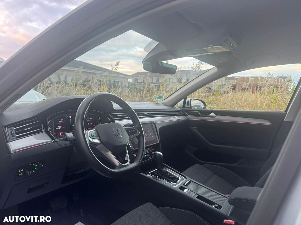 Volkswagen Passat Variant 2.0 TDI DSG Business - 11