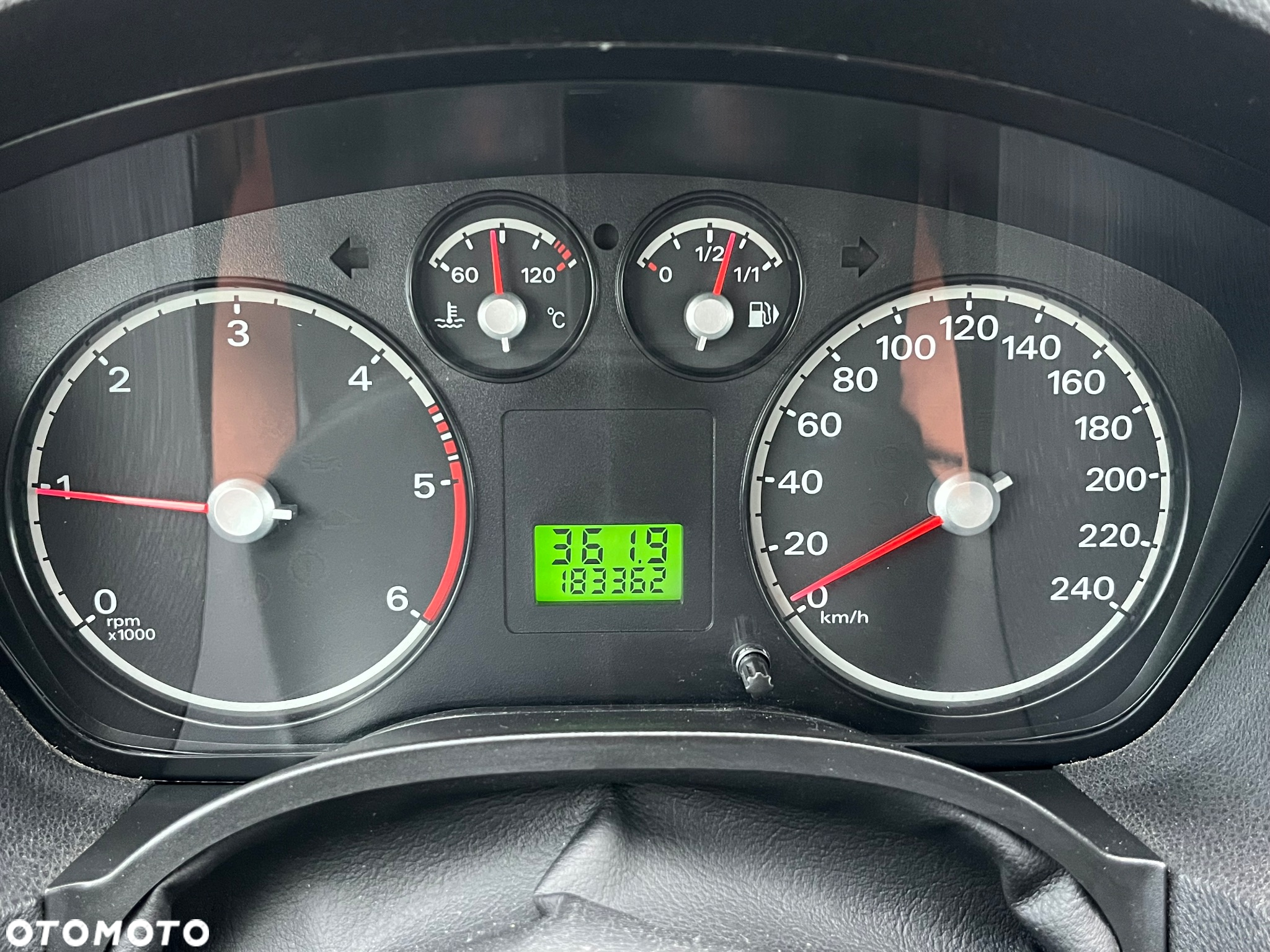 Ford C-MAX - 11