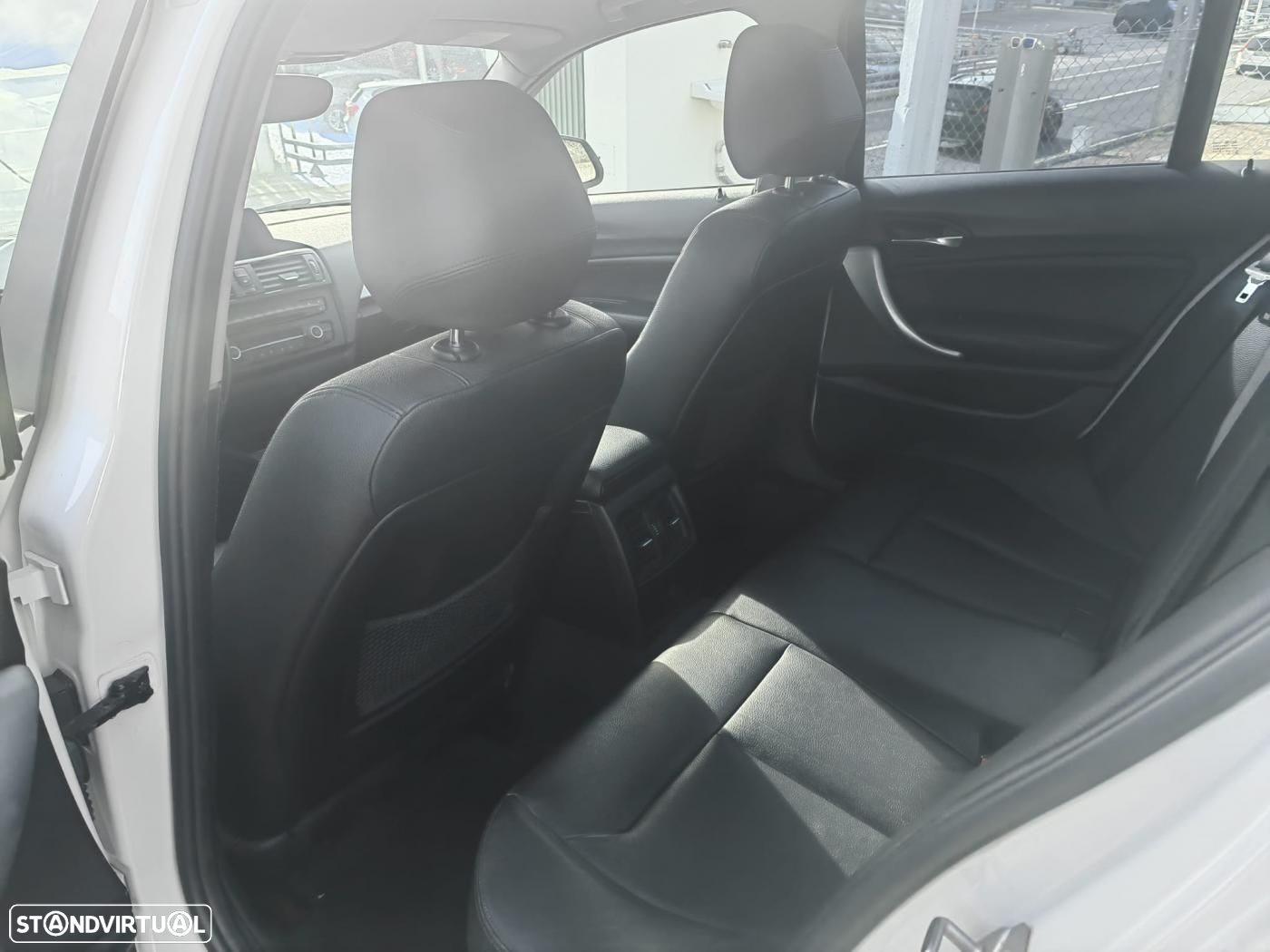 BMW 118 d Pack M - 10
