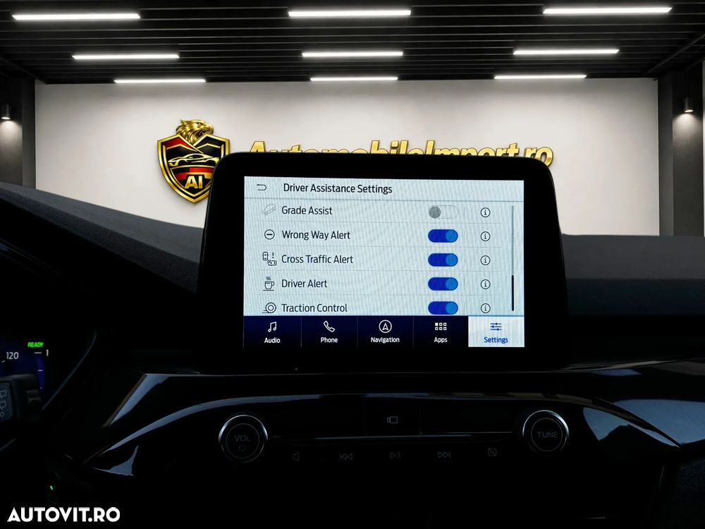 Ford Kuga 2.5 Duratec PHEV ST-LINE - 17
