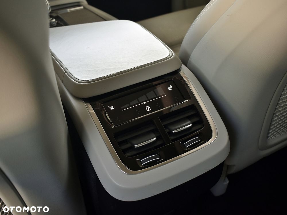 Volvo XC 90 B5 D AWD Inscription 7os - 27