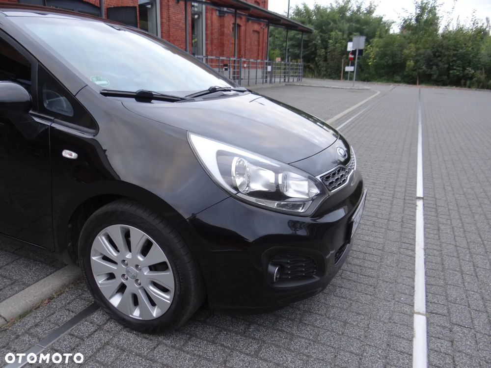 Kia Rio 1.4 Dream Team Edition - 14