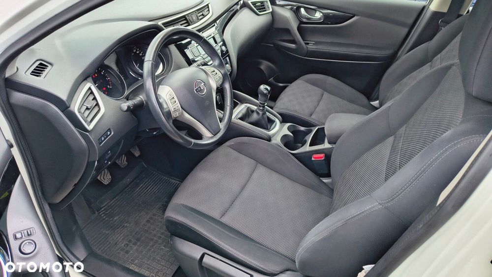 Nissan Qashqai - 11