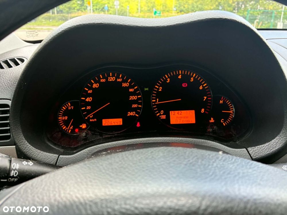 Toyota Avensis 1.8 VVT-i Luna - 9