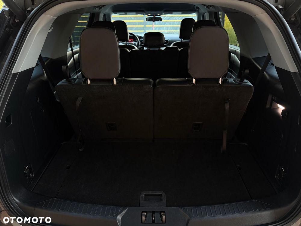 Ford Explorer - 28