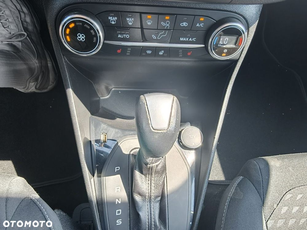 Ford Fiesta - 24