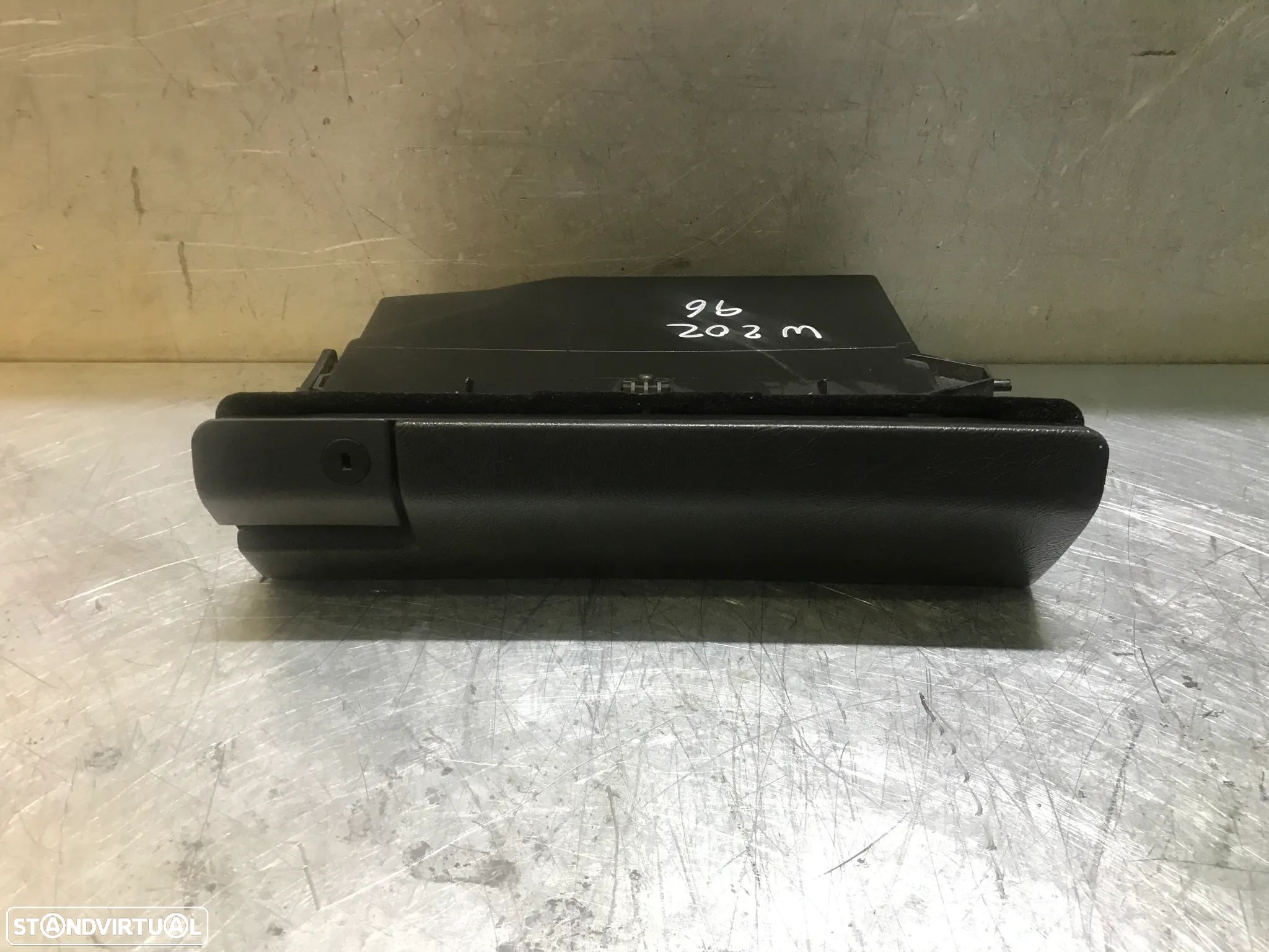 PORTA LUVAS MERCEDES W202 C220 93-00 A2026890891 - 1