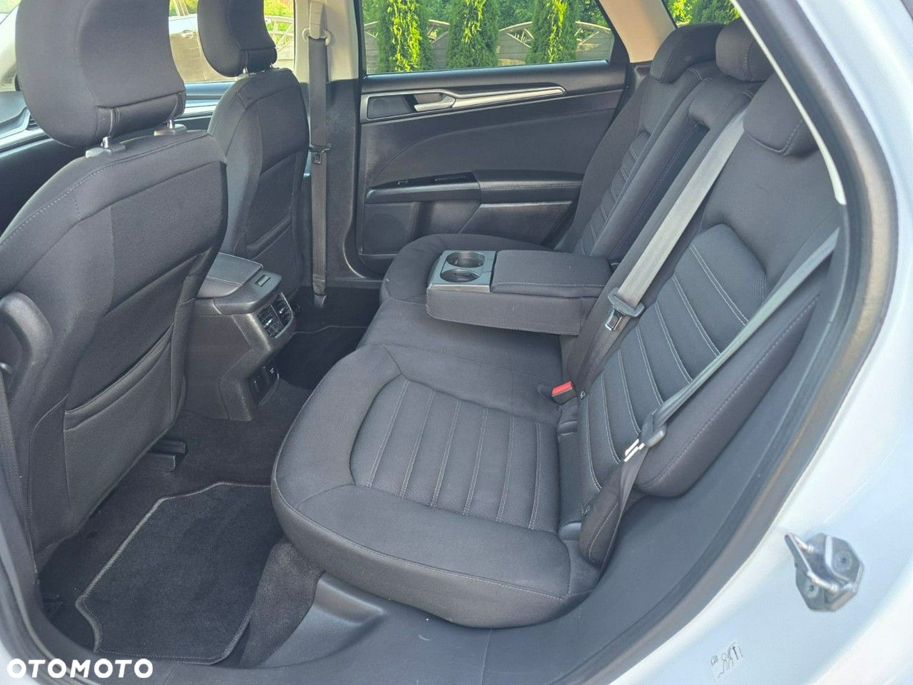 Ford Mondeo - 12