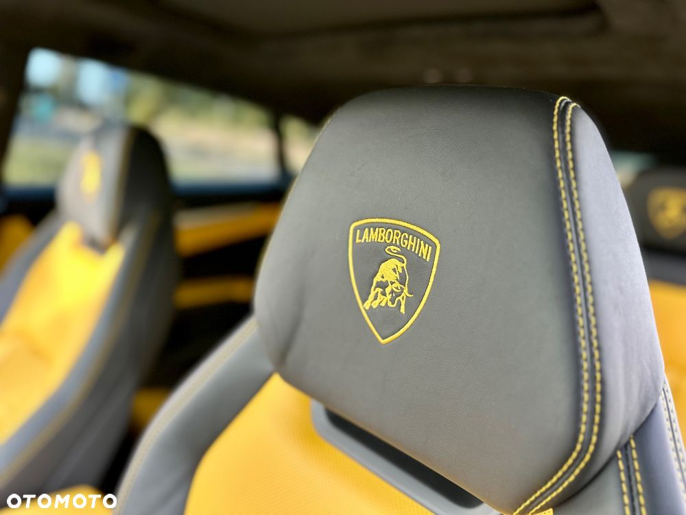 Lamborghini Urus - 30