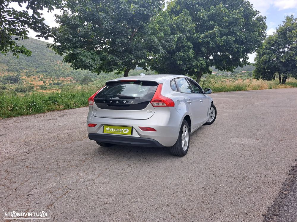 Volvo V40 D2 Kinetic - 28