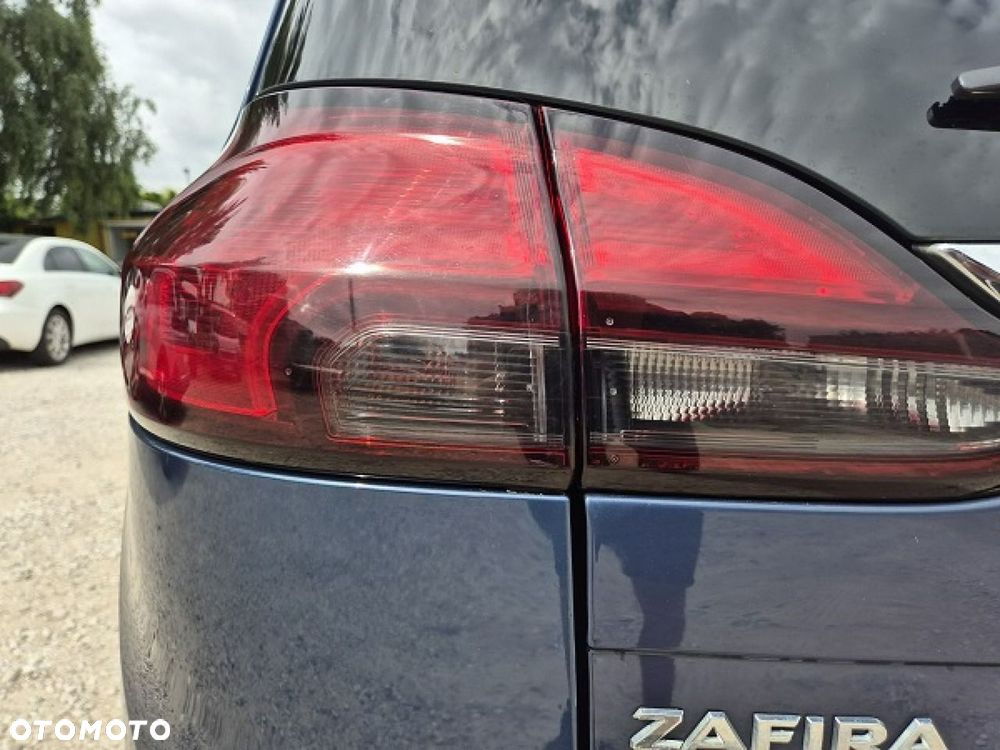 Opel Zafira - 14