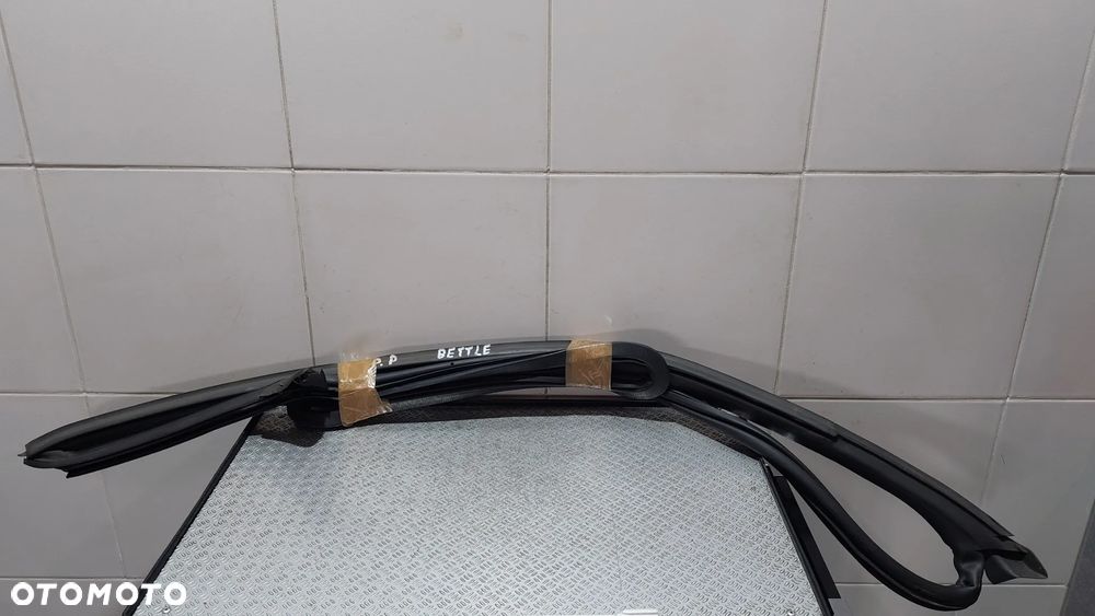 USZCZELKA KAROSERYJNA DRZWI PRAWY PRZÓD VW NEW BEETLE R2012 - 1