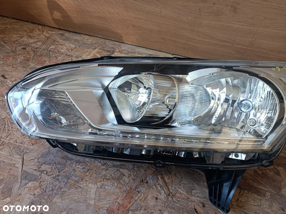 LAMPA PRZEDNIA LEWA FORD TRANSIT CONNECT MK2 14- DT11-13W030 - 2