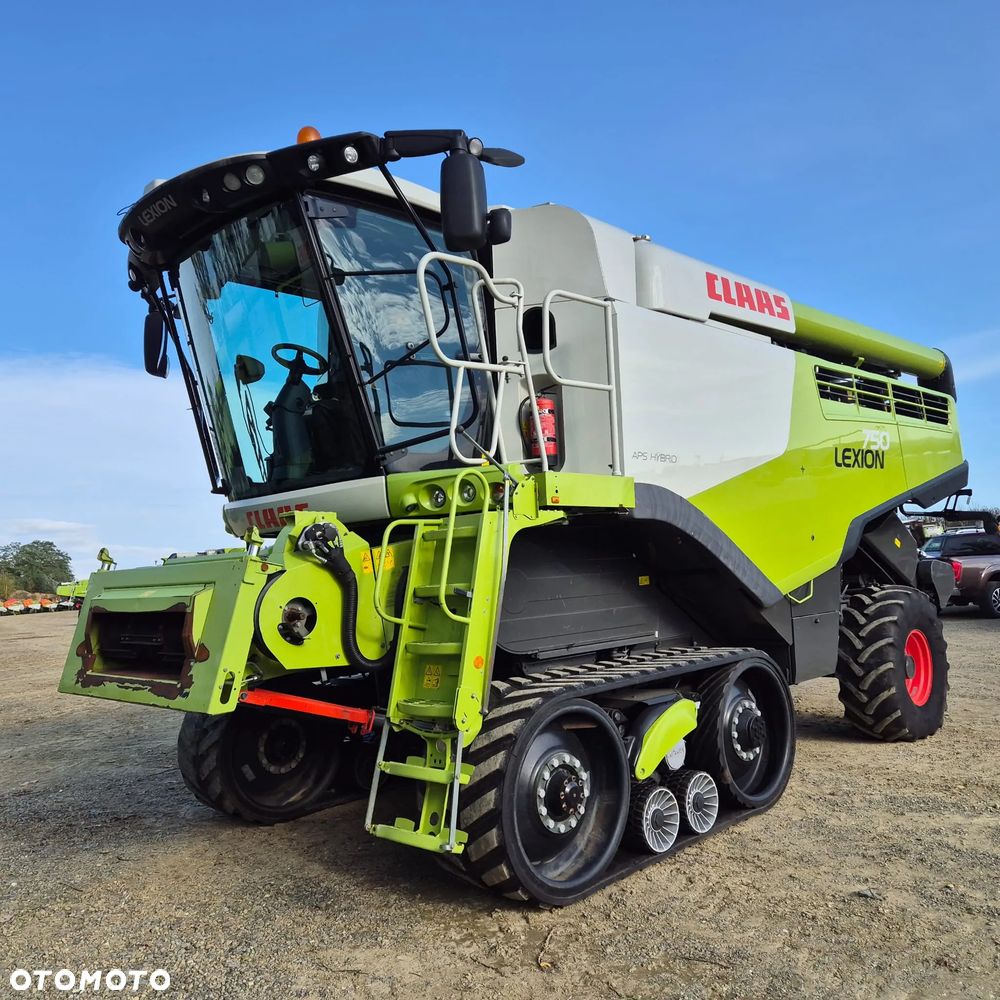 Claas Lexion 750TT z hederem - 1