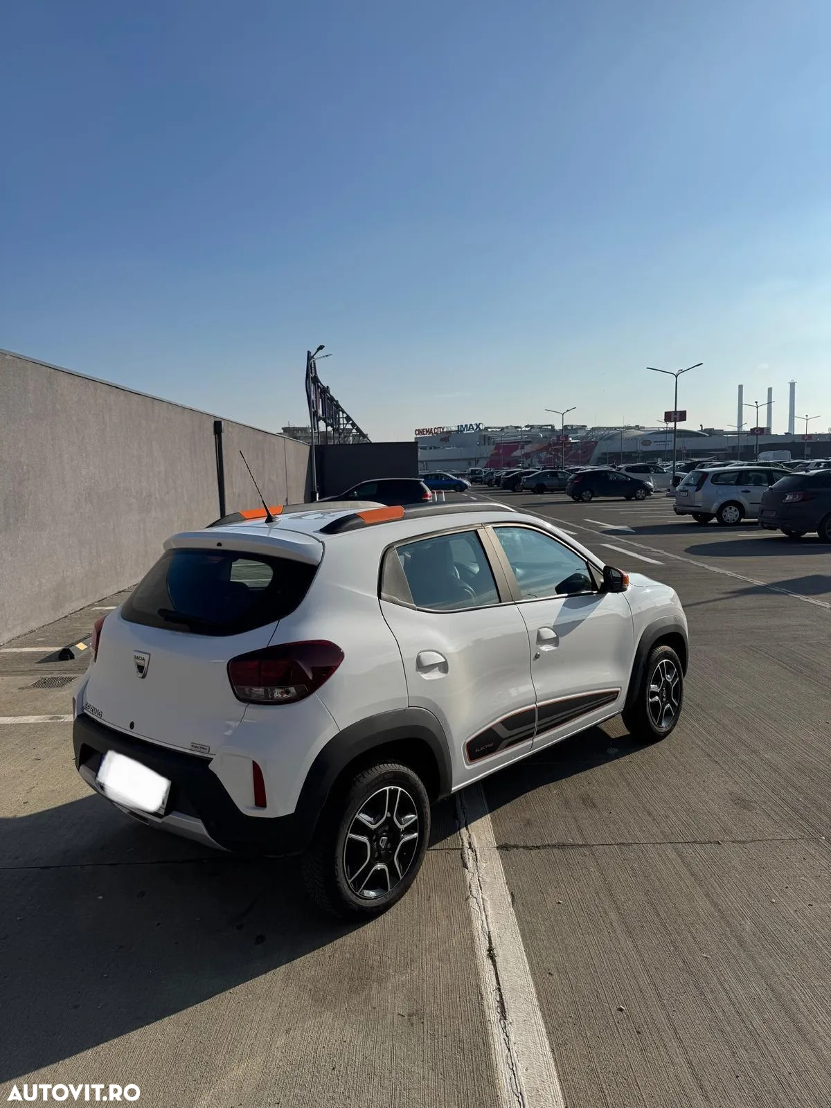 Dacia Spring - 5