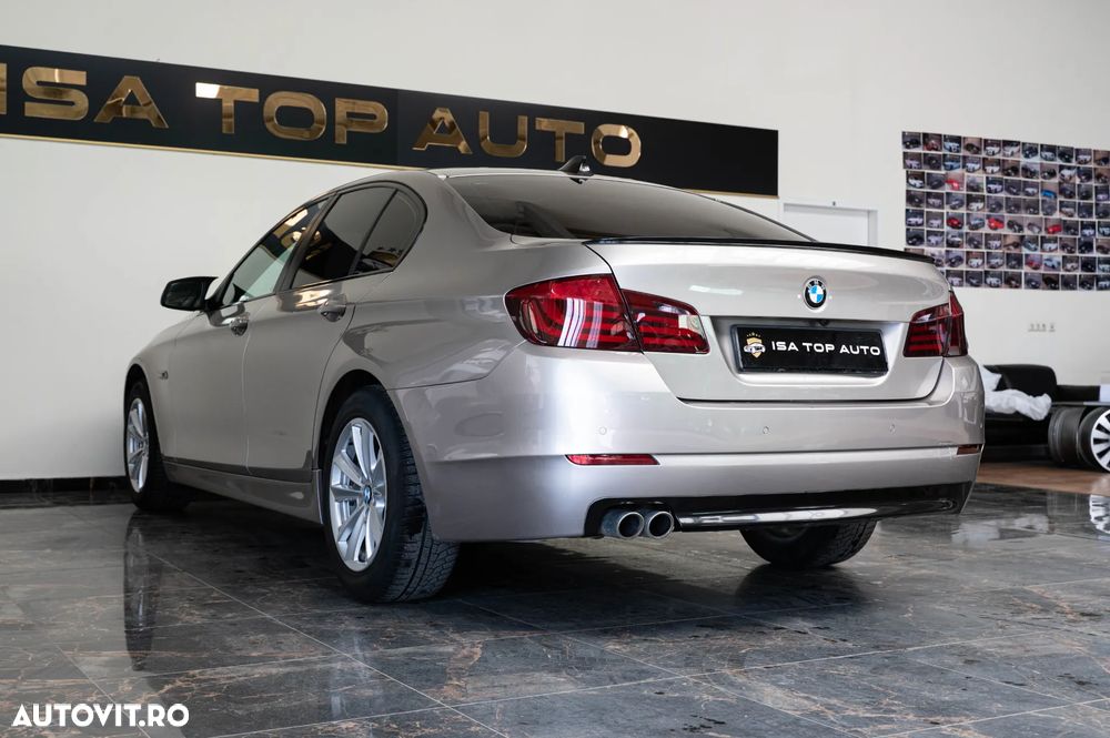 BMW Seria 5 525d Aut. - 30