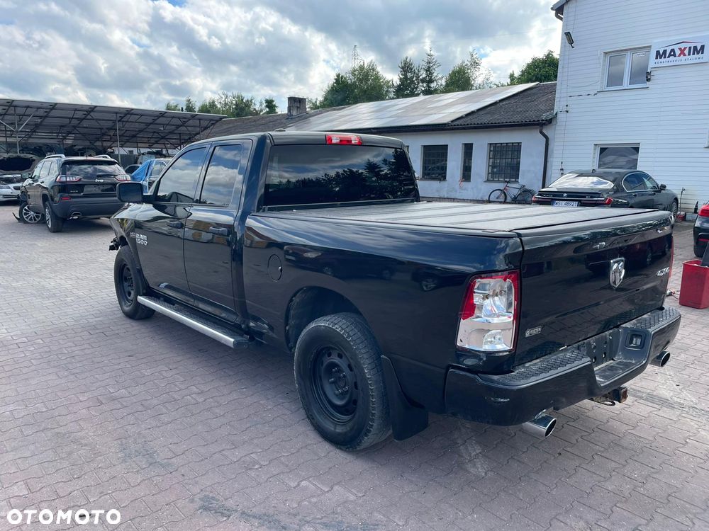 Dodge RAM - 8