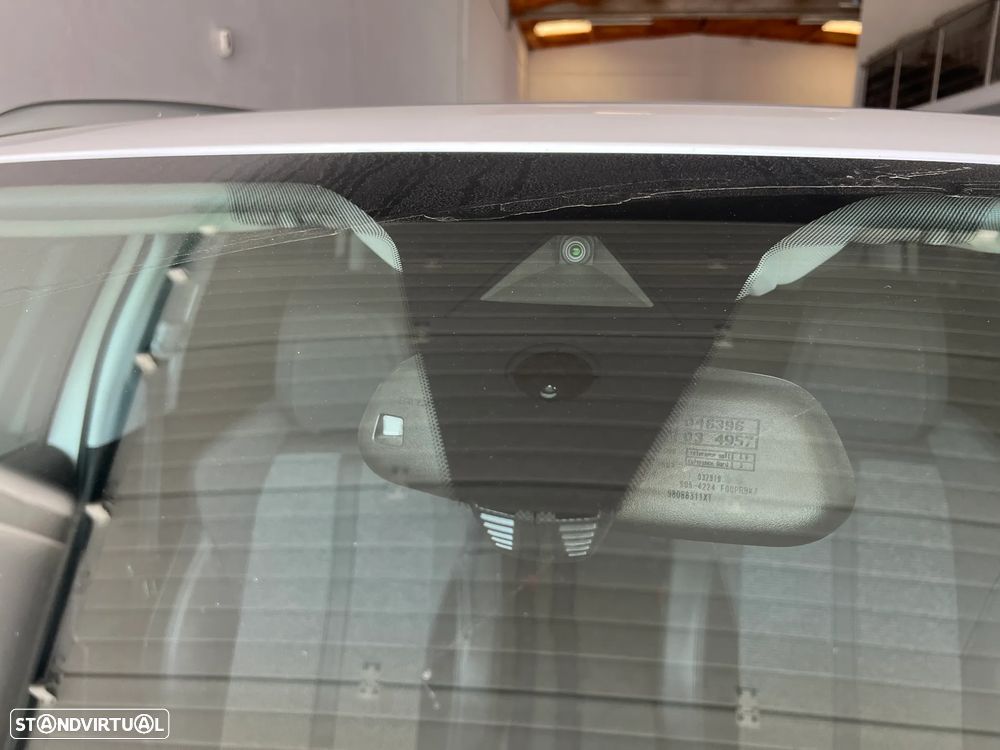Peugeot 3008 1.2 PureTech Allure Pack EAT8 - 17