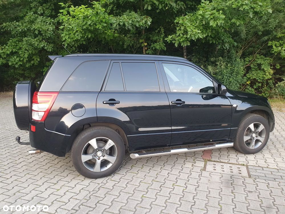 Suzuki Grand Vitara 2.0 20th Anniversary - 17