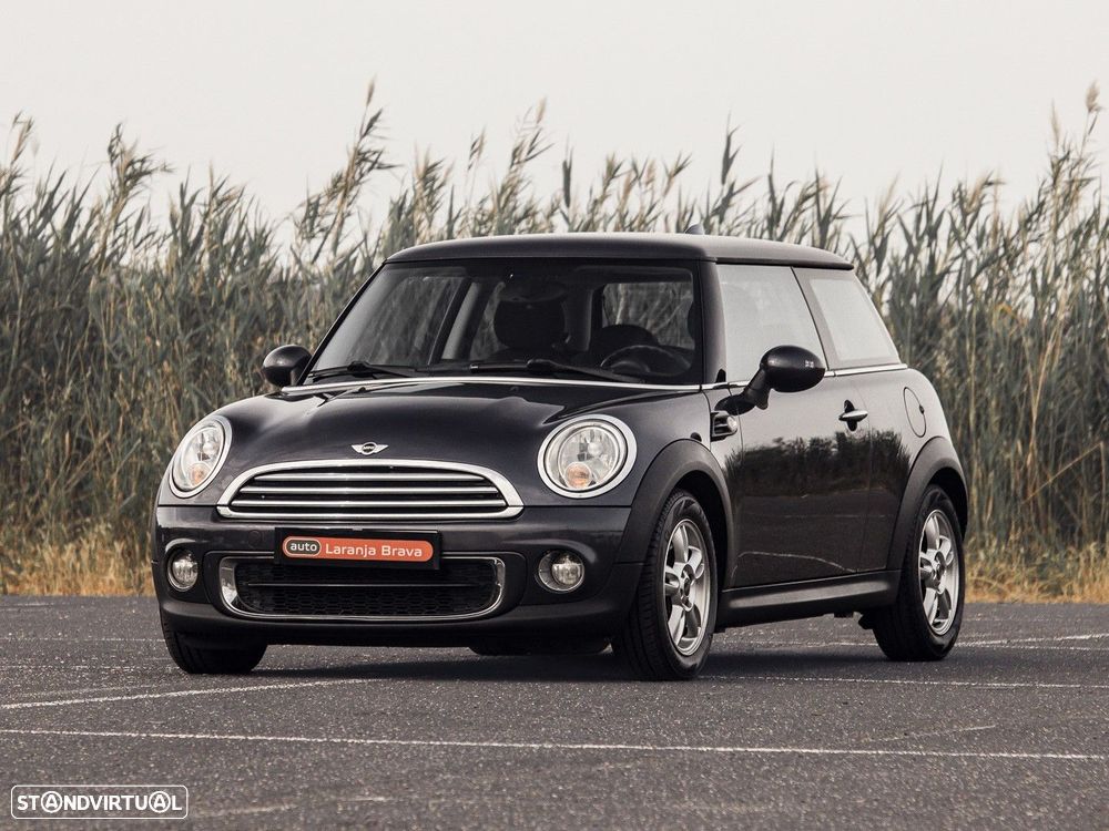 MINI 3 Portas One D - 9