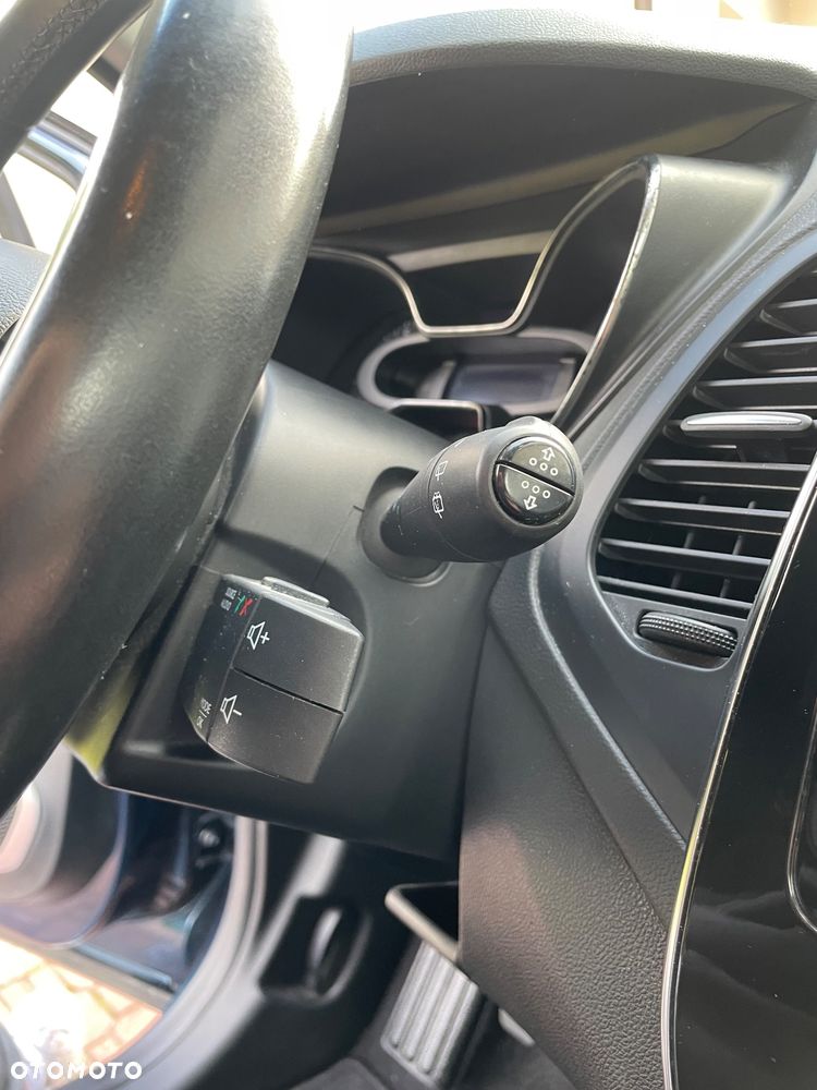 Renault Captur - 22