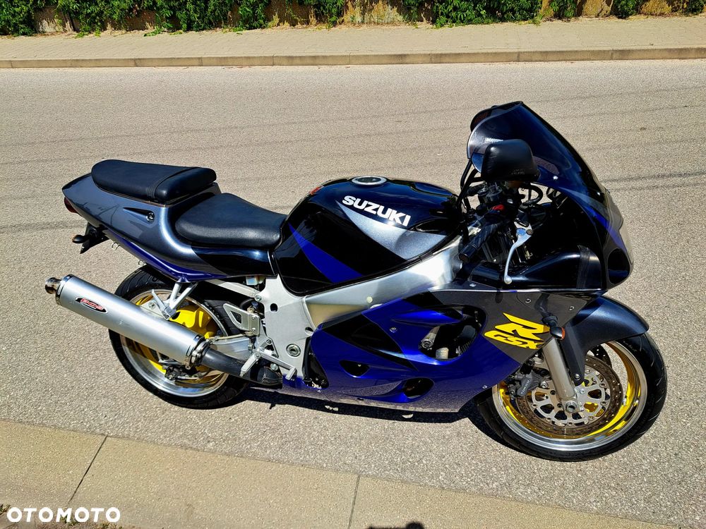 Suzuki GSX-R - 10