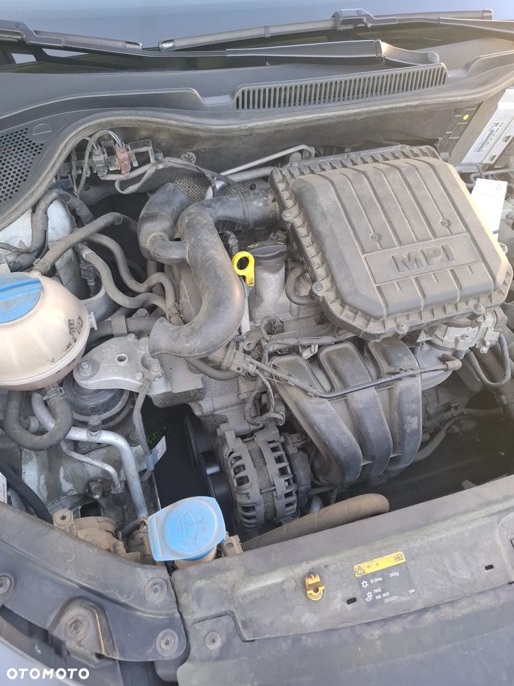 Volkswagen Polo - 15