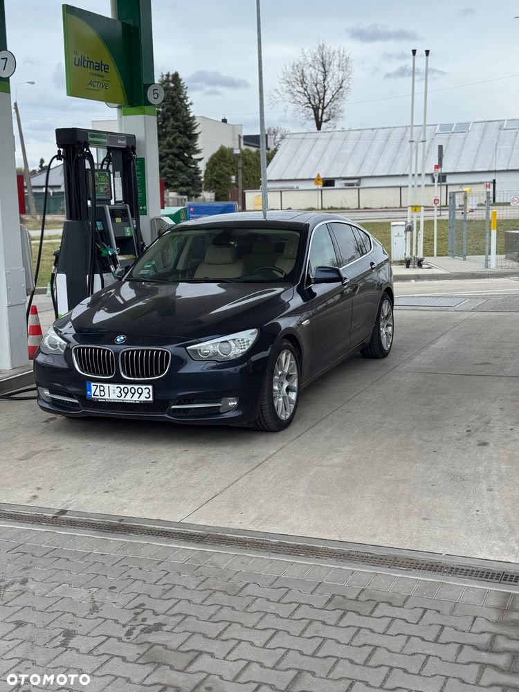 BMW 5GT - 22