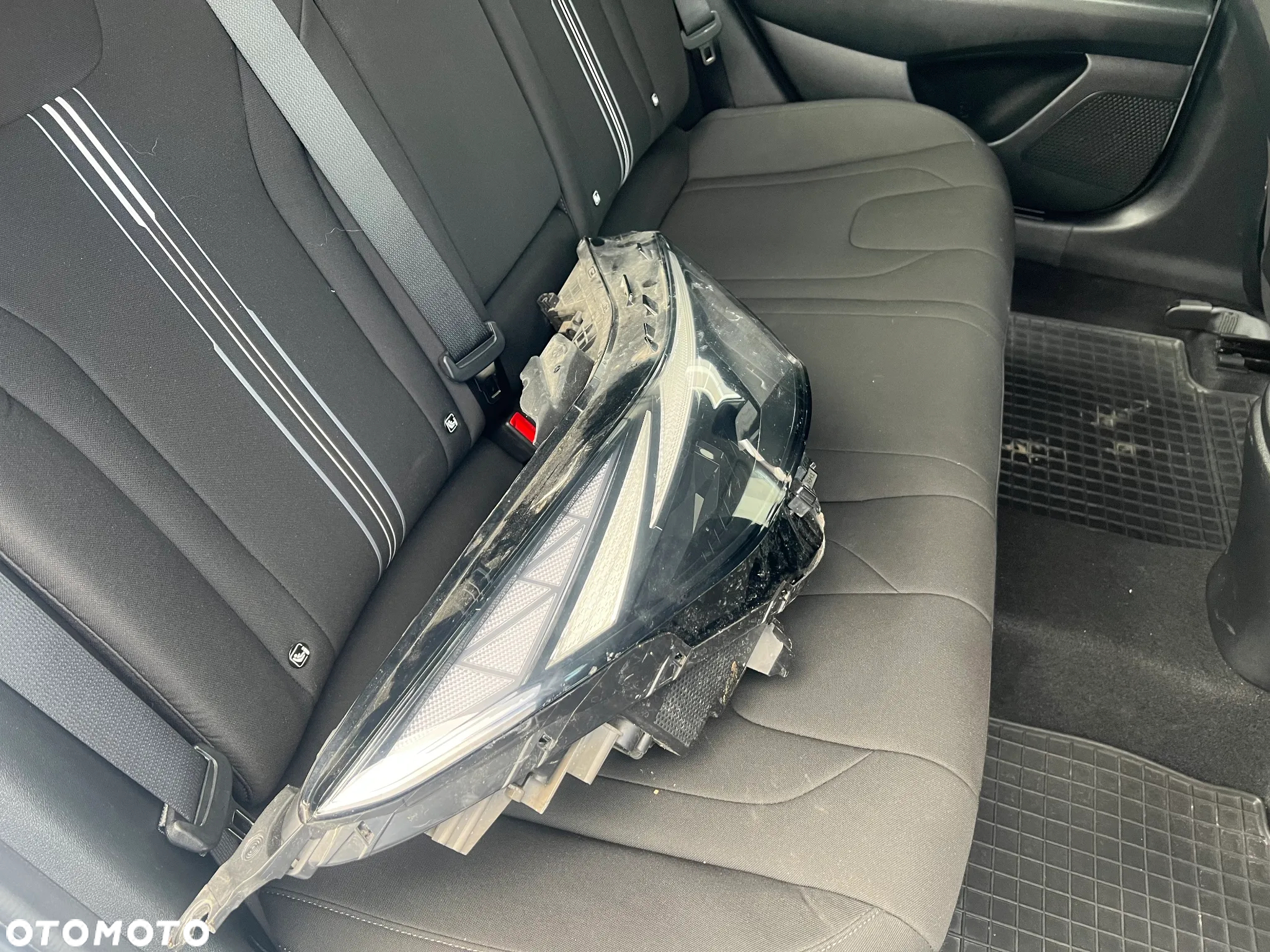 Hyundai Elantra 1.6 Smart - 17