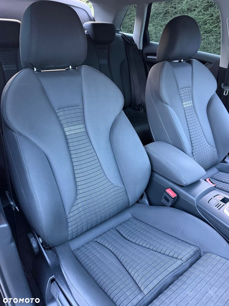 Audi A3 Sportback 1.8 TFSI Ambiente - 30