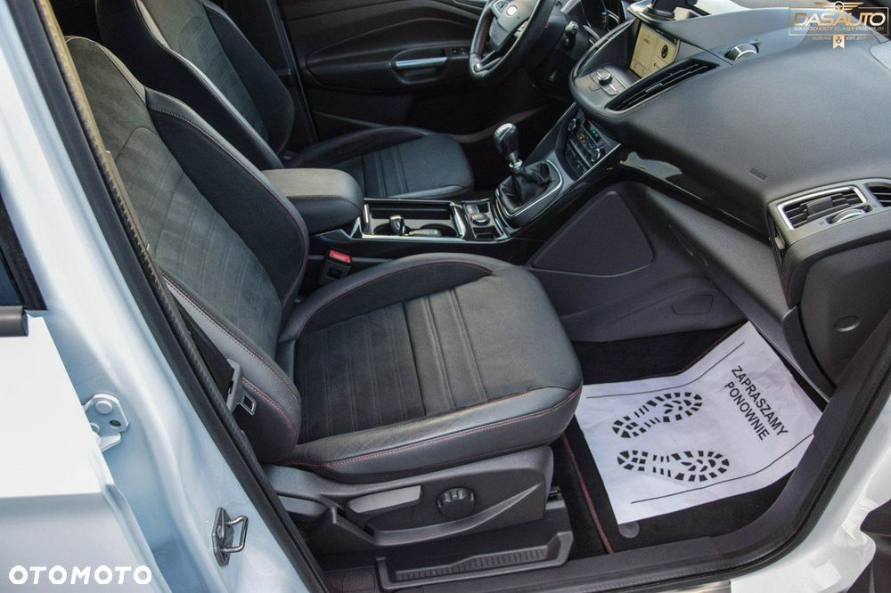 Ford Kuga - 32