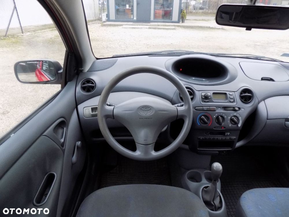 Toyota Yaris - 6