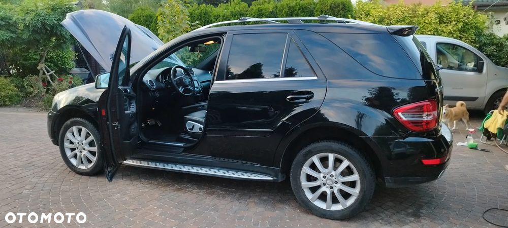 Mercedes-Benz ML - 24
