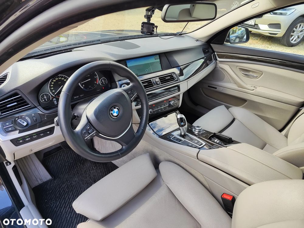BMW Seria 5 535d xDrive - 21