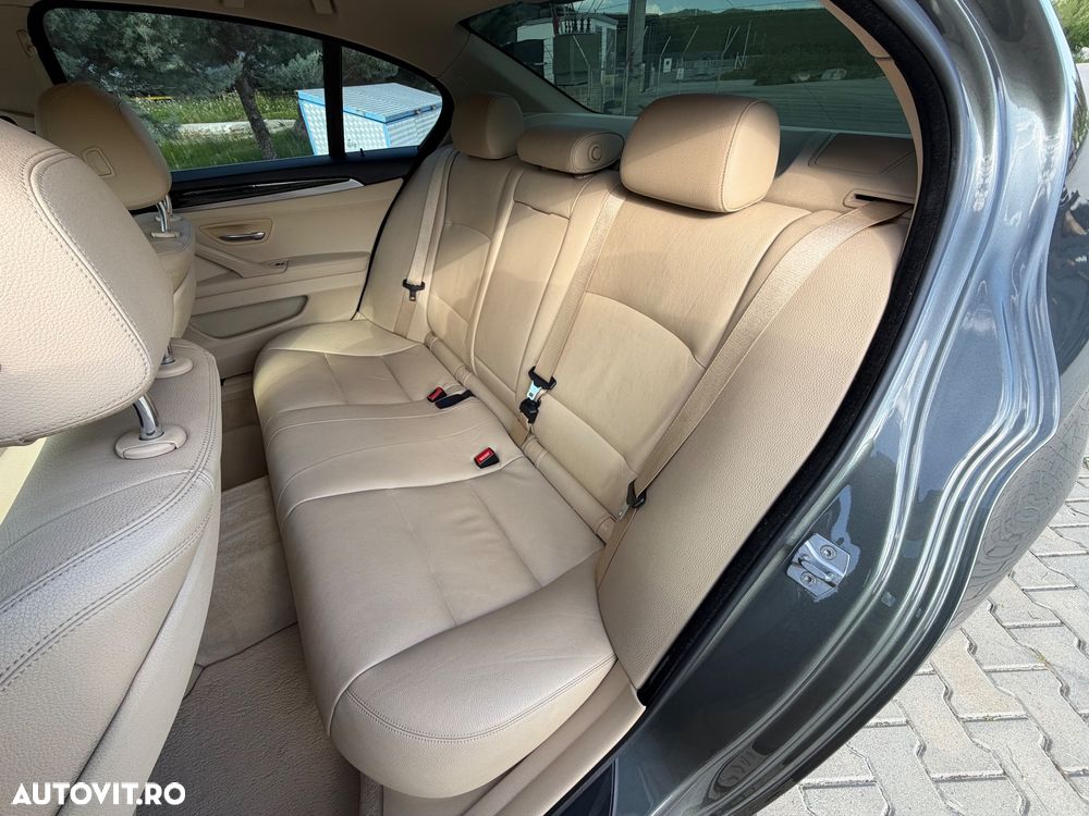 BMW Seria 5 520d Aut. - 7