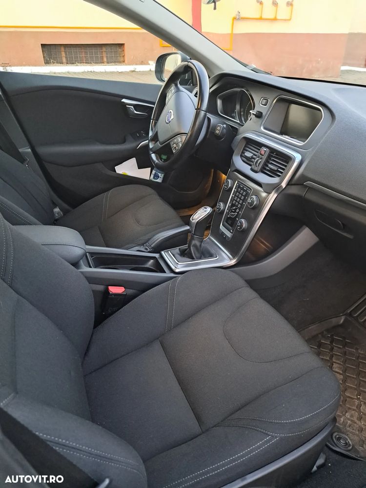 Volvo V40 D2 Kinetic - 3