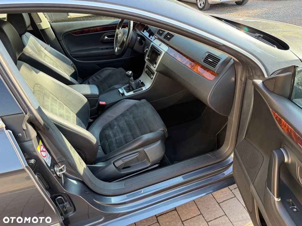 Volkswagen Passat CC - 8