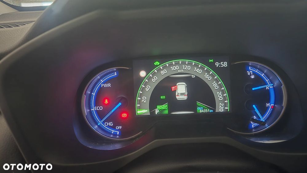 Toyota RAV4 - 10