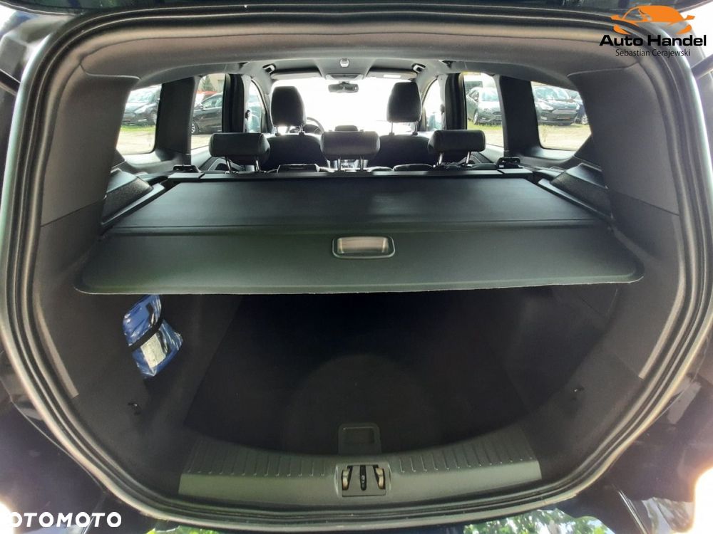 Ford Kuga 1.5 EcoBoost 2x4 ST-Line - 14