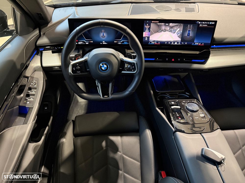 BMW 530 e Pack Desportivo M - 42