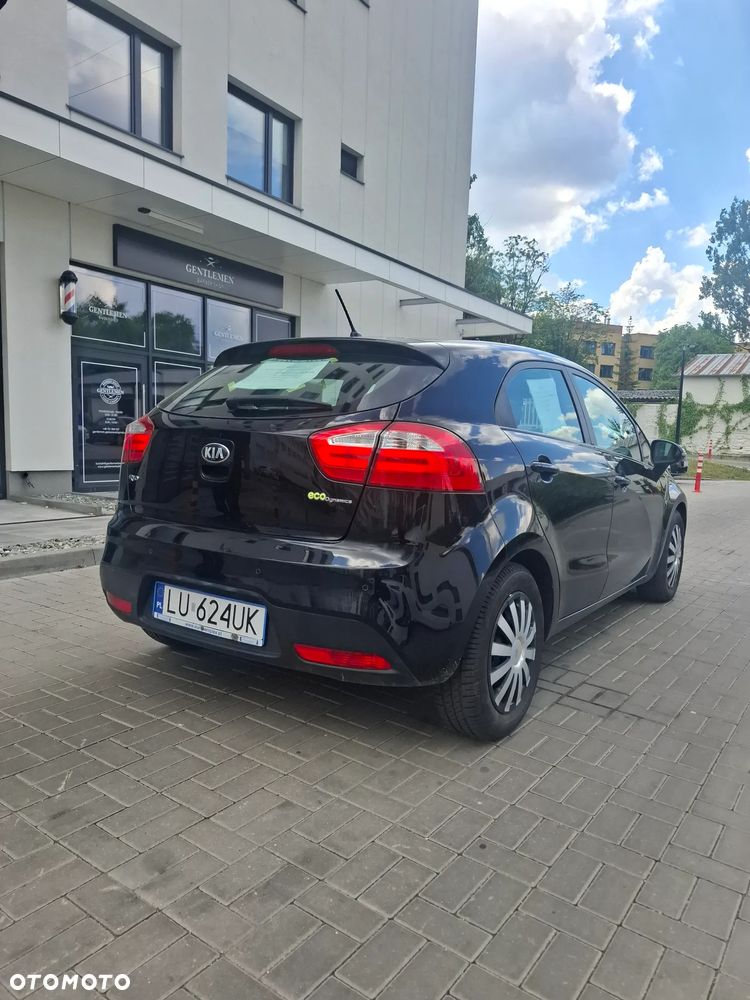 Kia Rio 1.2 Dream Team Edition - 4