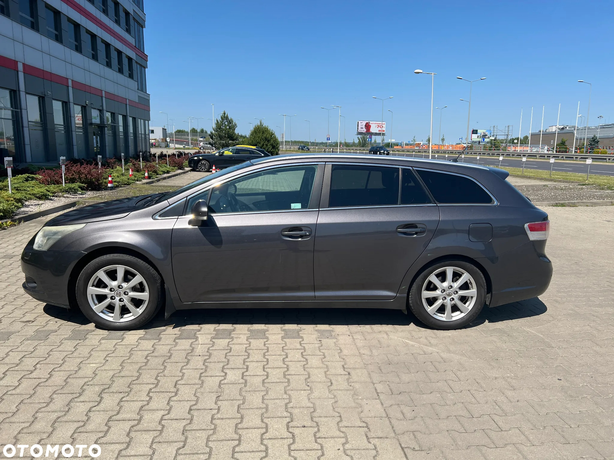 Toyota Avensis 1.8 Sol - 7