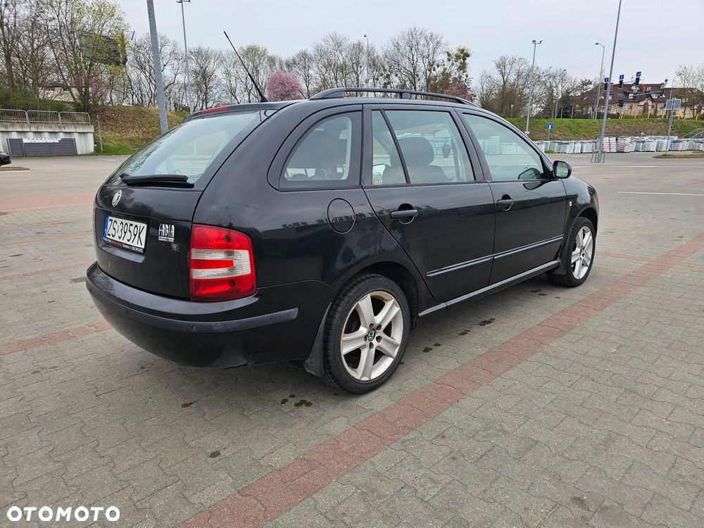 Skoda Fabia 1.4 16V Ambiente - 4